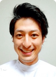 増岡 康介